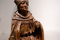 New York Cloisters 72 020 Late Gothic Hall - Seated Bishop - Tilman Riemenschneider, Germany, 1495